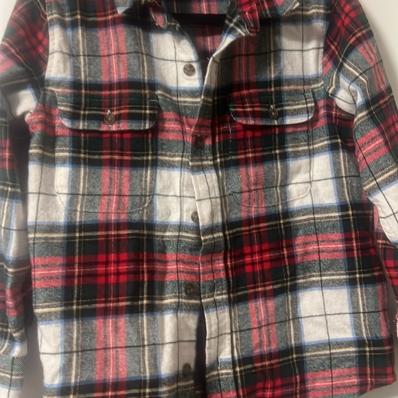 Old navy Boys S(6/7) red,green,white plaid flannel button up, EUC - Picture 2 of 4